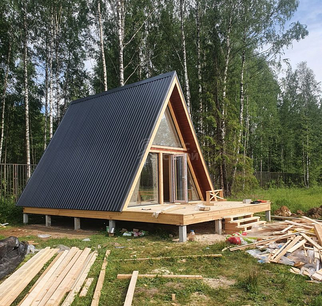 Деревянный дом A-Frame Борн 6х9 с террасой, Коприно - Фото 0