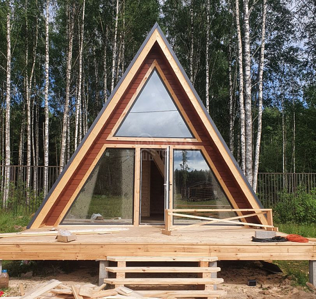 Деревянный дом A-Frame Борн 6х9 с террасой, Коприно - Фото 1
